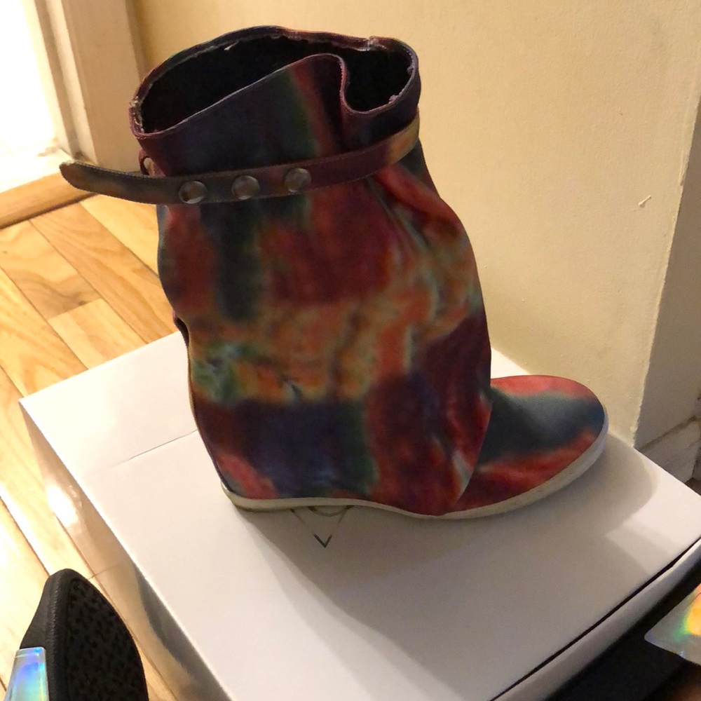 Rain boots